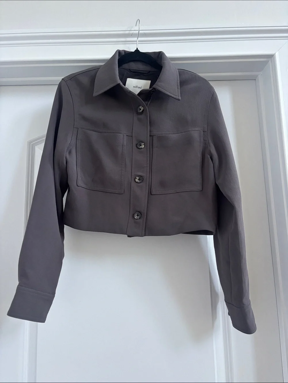 Wilfred Cropped Button-Front Jacket in Charcoal
